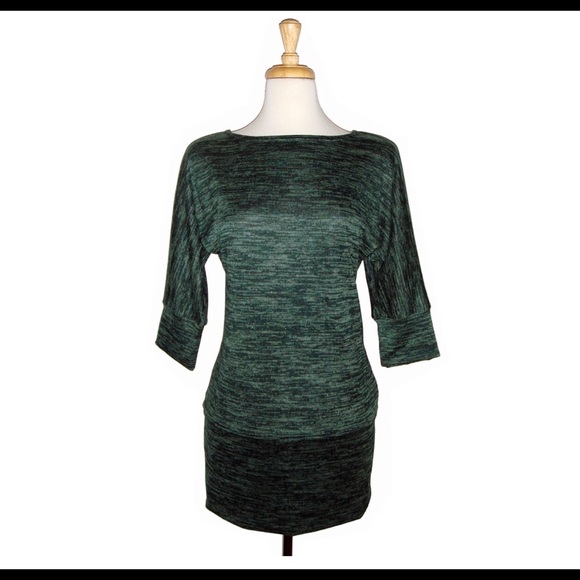 Tunics - Picture 1 of 7